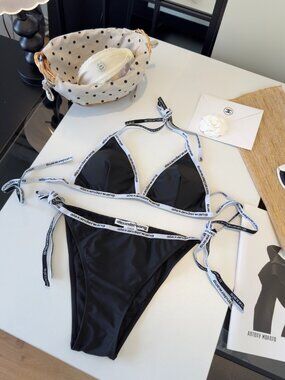 Alexanderwang bikini set, super sexy and versatile.